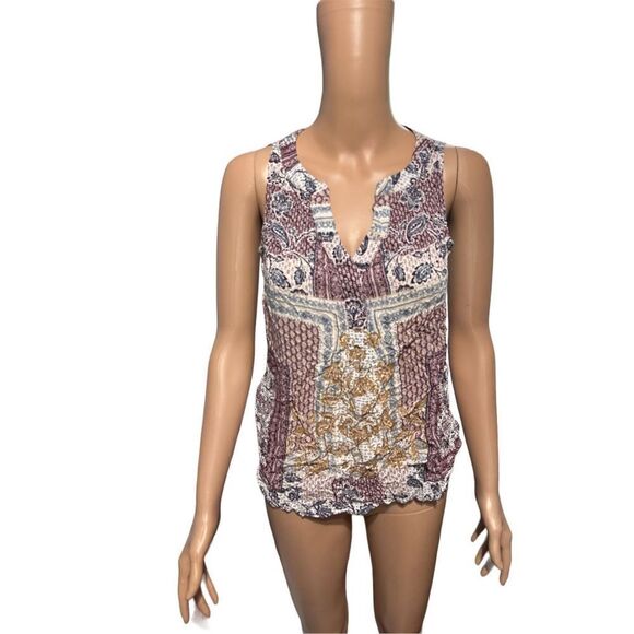 NICE WOMEN Artisan. NY. Medium. Tank. V-neck sleeveless good condition - Picture 1 of 3